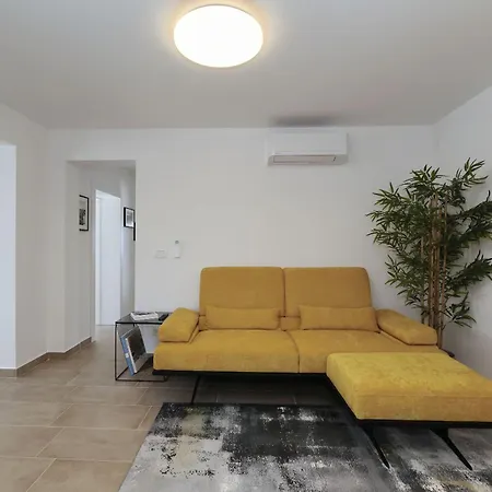 Ferienhaus House Luca With Private Pool Vrsi