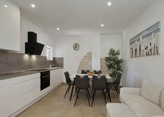 House Luca With Private Pool * Врси