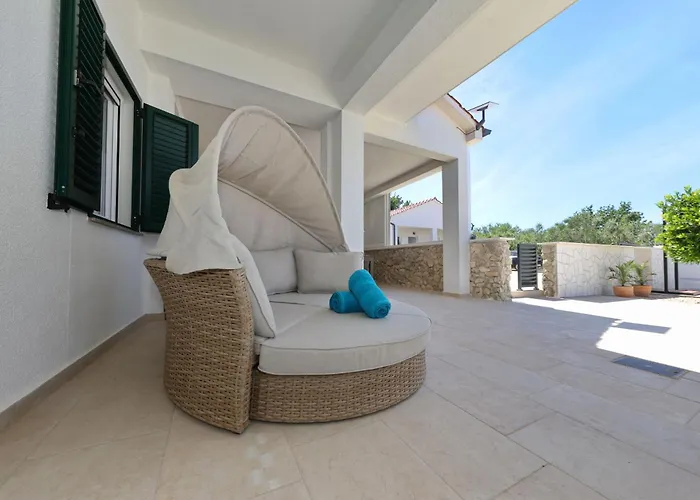 House Luca With Private Pool