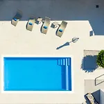 Сasa de vacaciones House Luca With Private Pool *