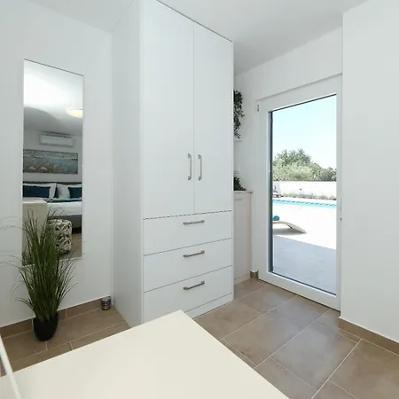 Tatil Evi House Luca With Private Pool Vrsi