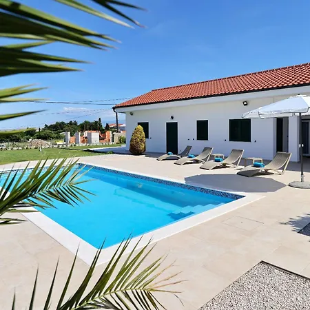 Tatil Evi House Luca With Private Pool Vrsi