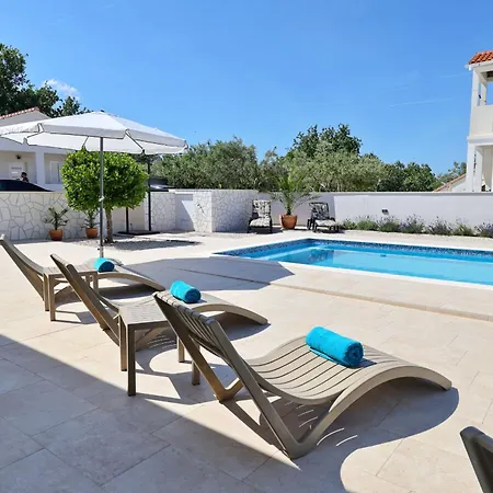 House Luca With Private Pool Vrsi