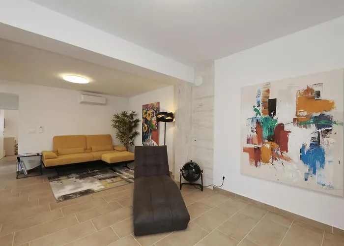 House Luca With Private Pool Tatil Evi